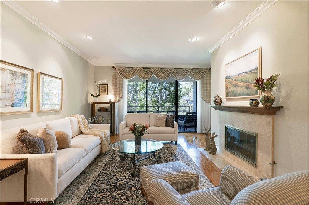 4727 Park Encino Lane 230