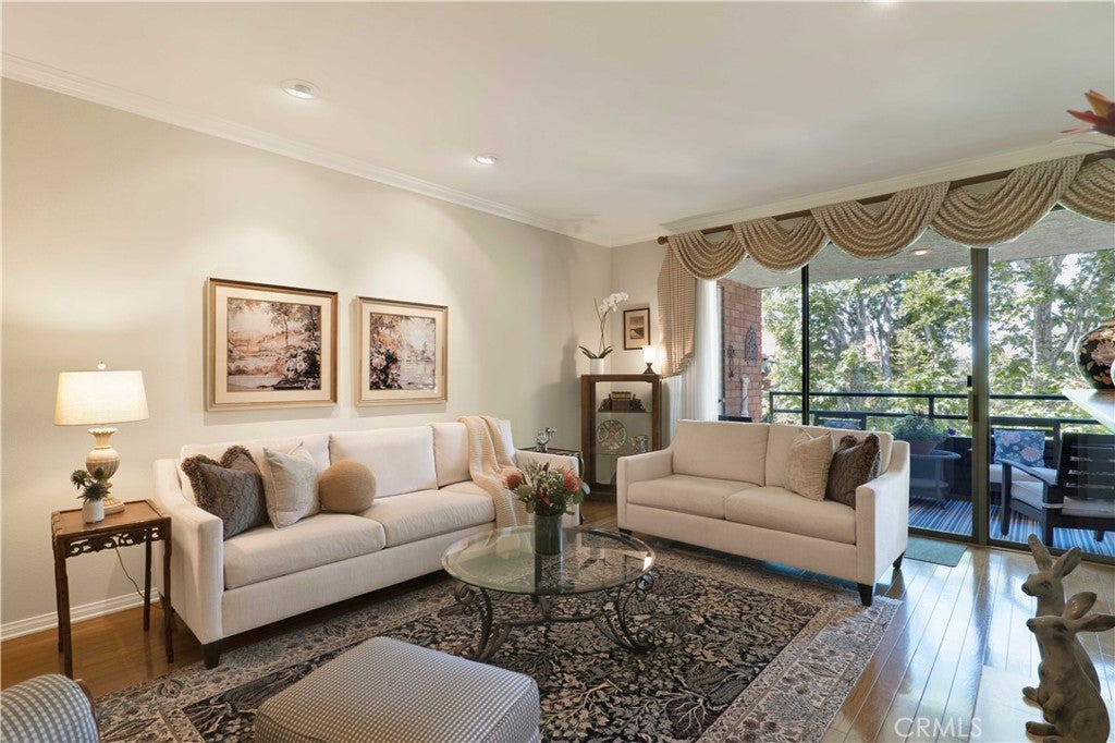 4727 Park Encino Lane 230