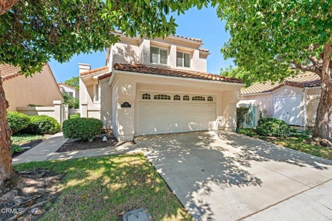 Photo of 852 Vista Arriago, Camarillo, CA 93012 (MLS # V1-38868)
