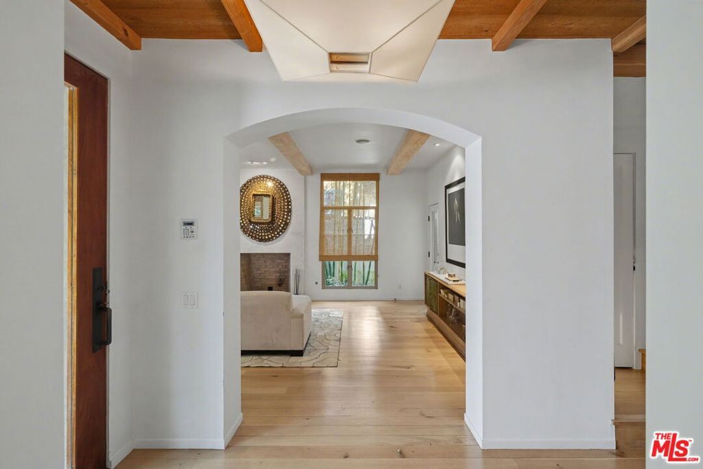 Photo of 420 Alta Avenue, Santa Monica, CA 90402 (MLS # 26731641)