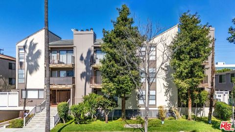 Photo of 453 Ivy Street, Glendale, CA 91204 (MLS # 25550829)