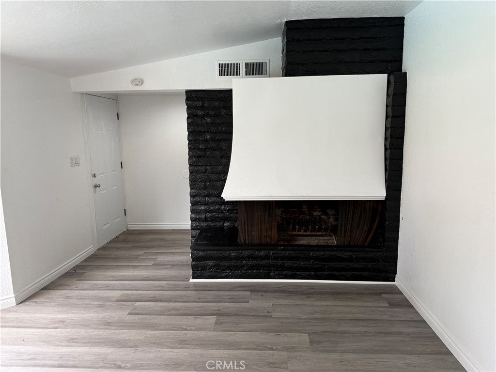 2435 W Broadway