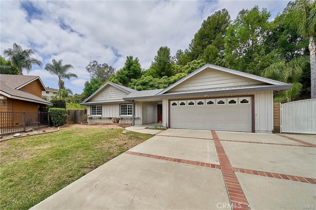 2235 Deepgrove AVE