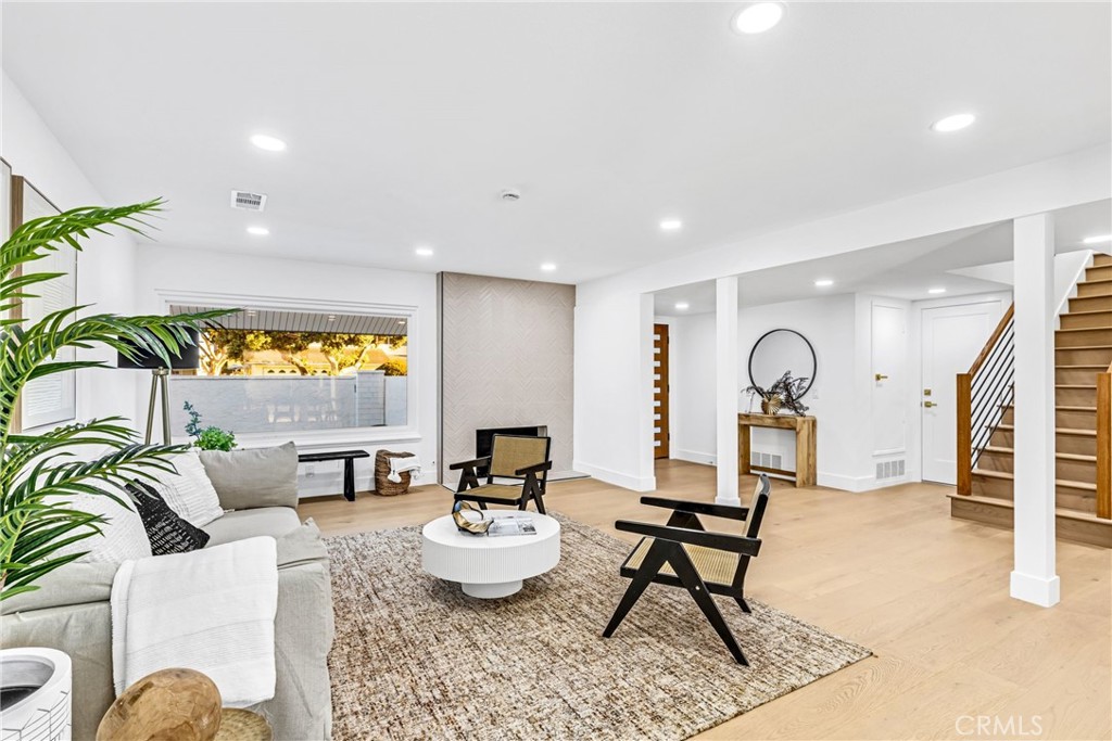 9171 Regatta Drive