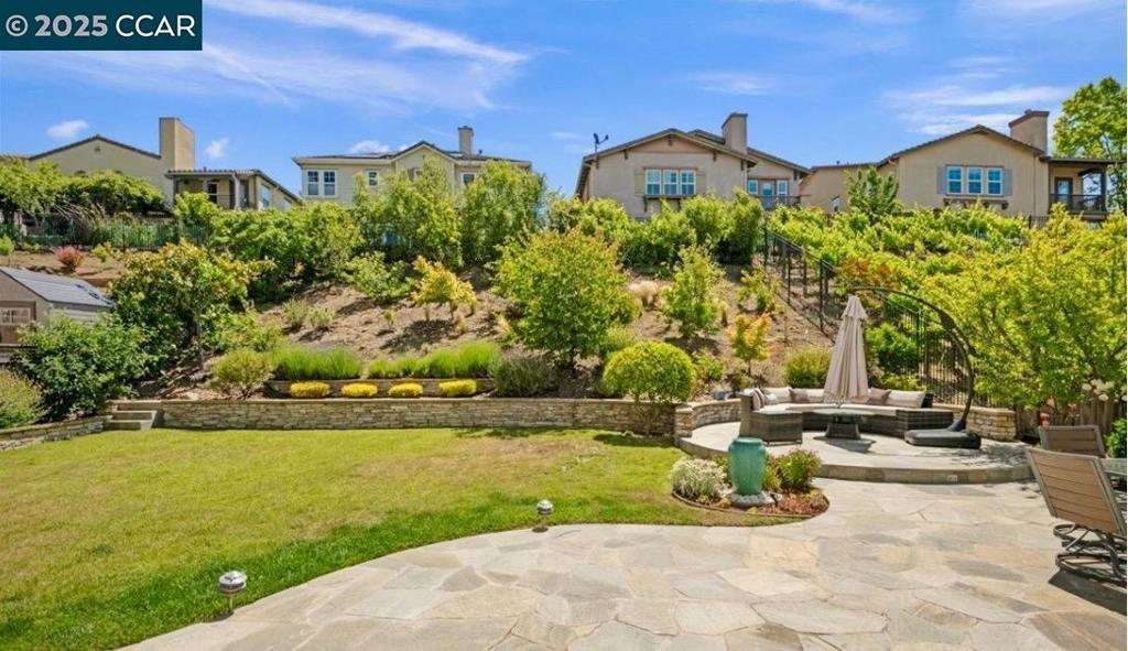 STONEBRAE COUNTRY CLUB - Residential