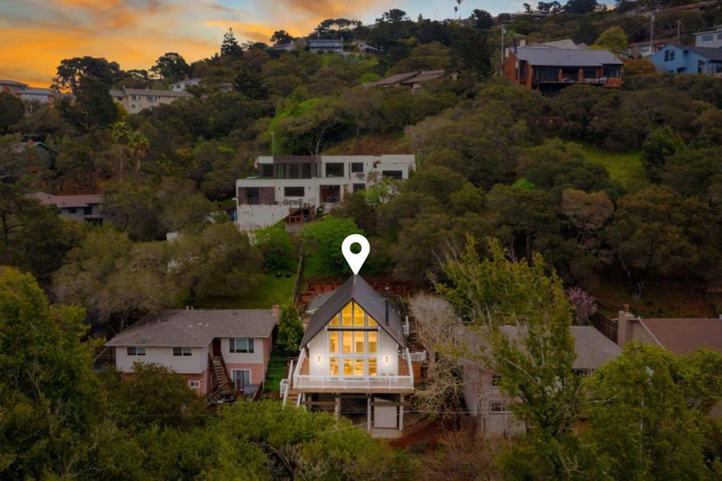 3224 E Laurel Creek Road