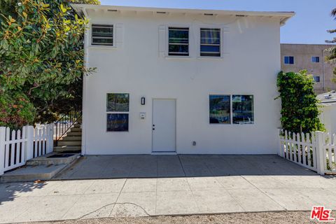Photo of 11906 Rochester, Los Angeles, CA 90025 (MLS # 26827007)