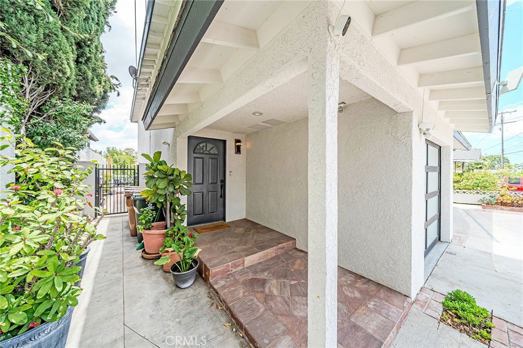 774 Stephens Ave
