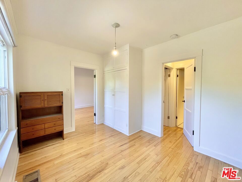 6853 1/2 Alta Loma Terrace