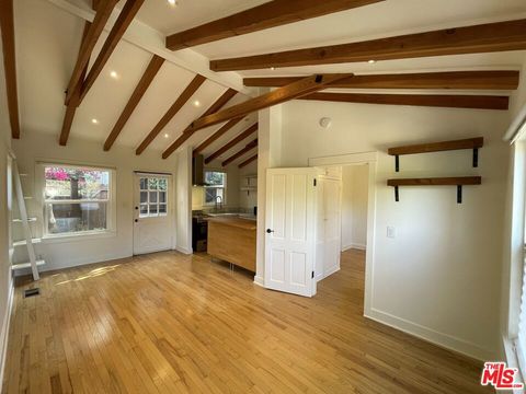 6853 1/2 Alta Loma Terrace Hollywood CA 90068
