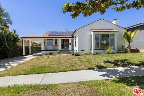 Photo of 10233 S 5th Avenue, Inglewood, CA 90303 (MLS # 26773517)