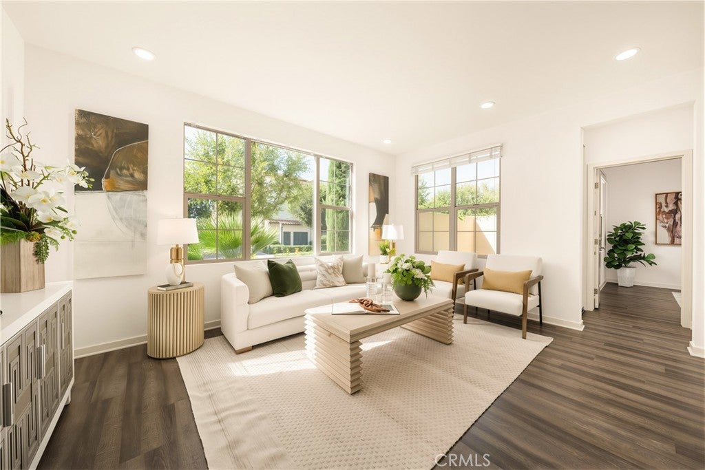 56 Bay Laurel