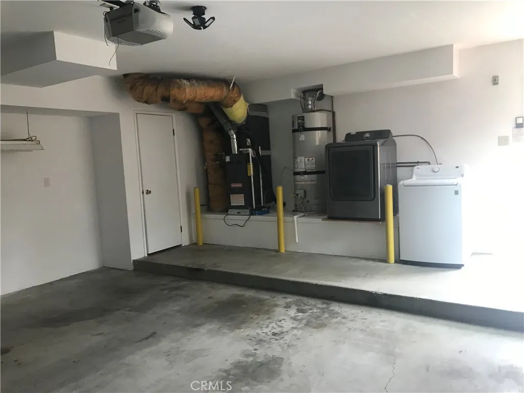 Torrance, California 90505, United States, 3 Bedrooms Bedrooms, ,2 BathroomsBathrooms,Residential,Active,110804