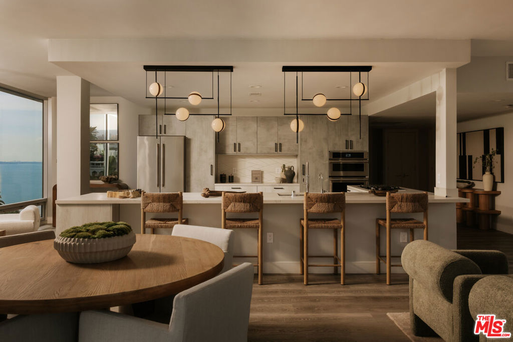 17352 W Sunset Boulevard 1