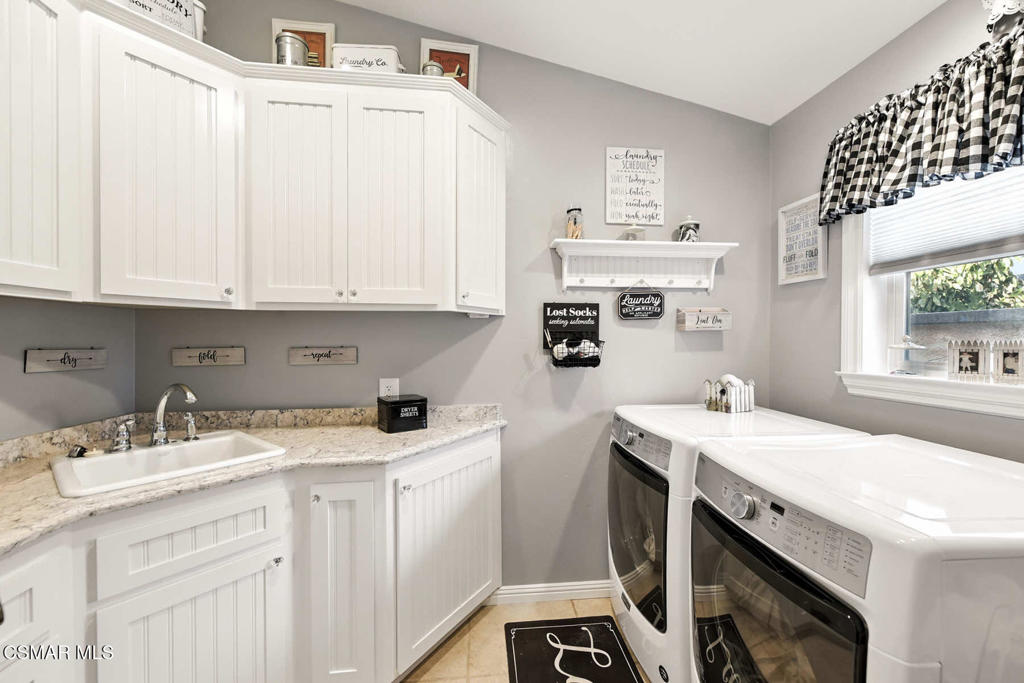 Bridle Path (SDLBK)-317 - 317 - Residential