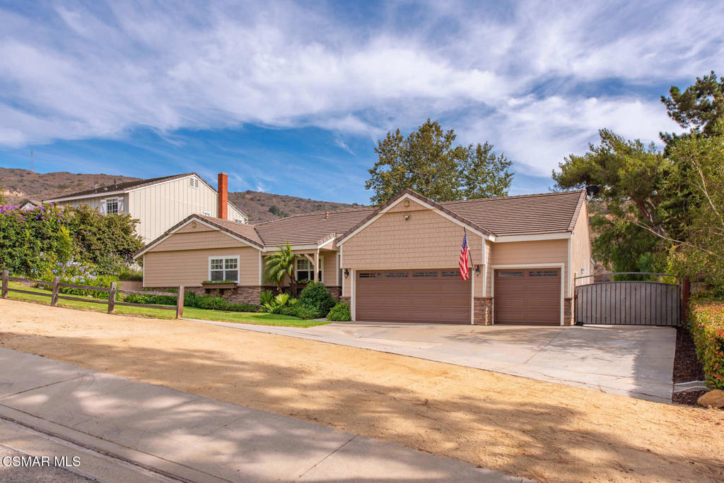 Bridle Path (SDLBK)-317 - 317 - Residential