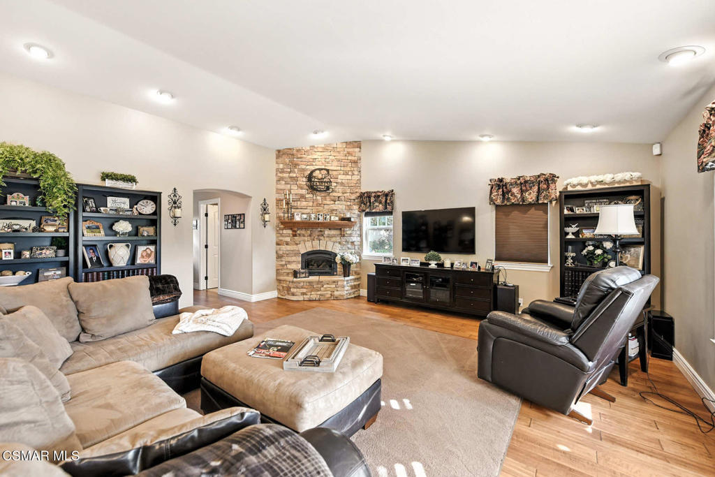Bridle Path (SDLBK)-317 - 317 - Residential