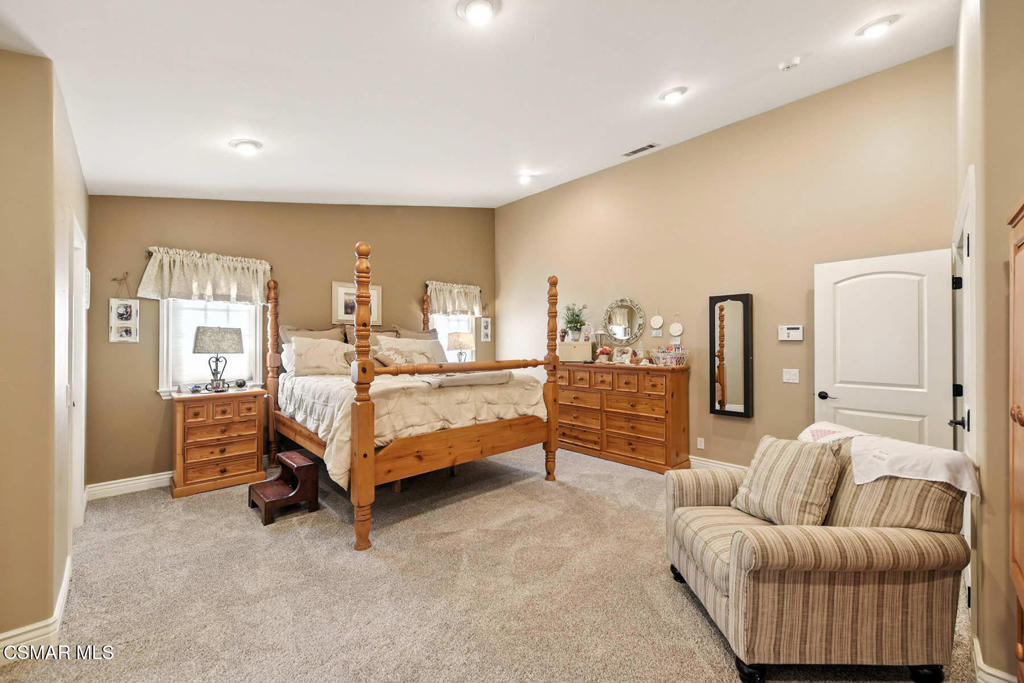 Bridle Path (SDLBK)-317 - 317 - Residential