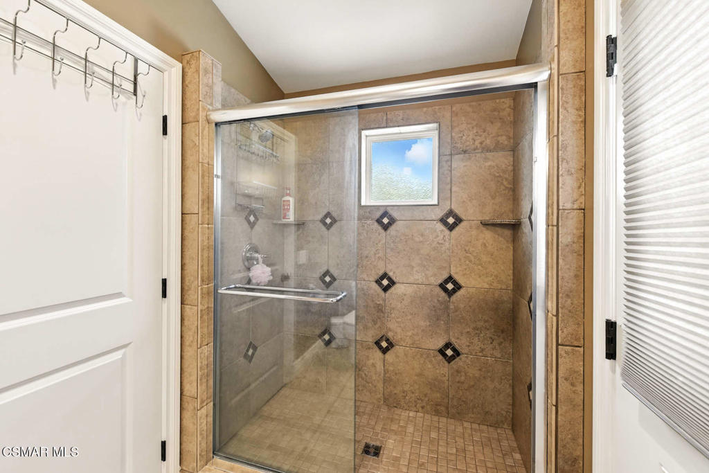 Bridle Path (SDLBK)-317 - 317 - Residential