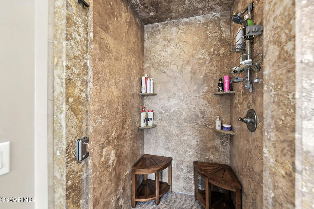 Bridle Path (SDLBK)-317 - 317 - Residential