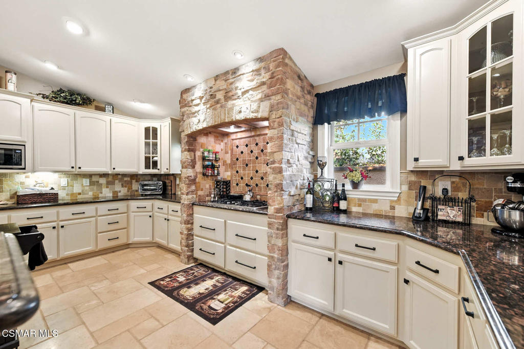 Bridle Path (SDLBK)-317 - 317 - Residential