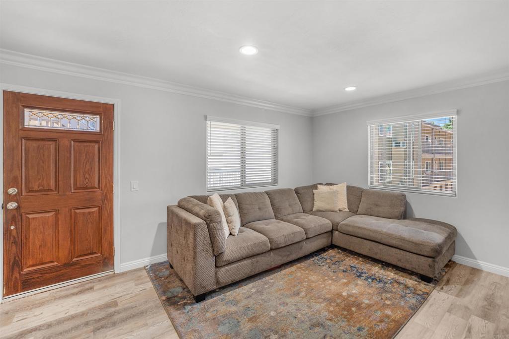 2752 B Street 212