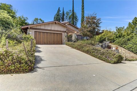 Photo of 4817 Hermano Drive, Tarzana, CA 91356 (MLS # SR25222584)