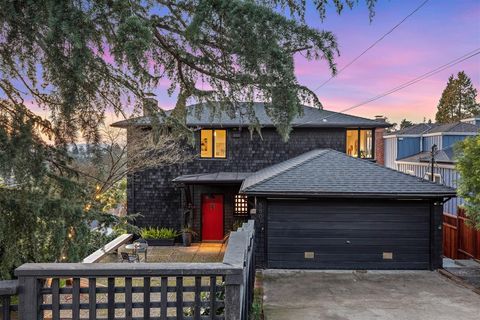 Photo of 5807 Colton Blvd Blvd, Oakland, CA 94611 (MLS # 41123001)