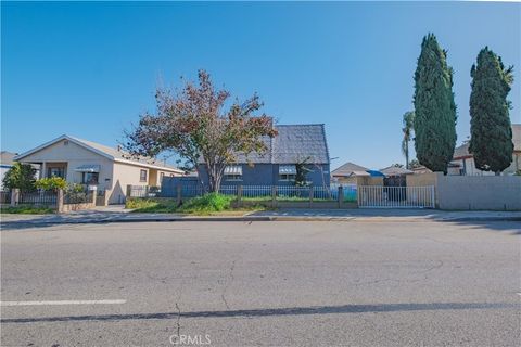 Photo of 4660 Paramount Blvd Blvd, Pico Rivera, CA 90660 (MLS # DW26023609)
