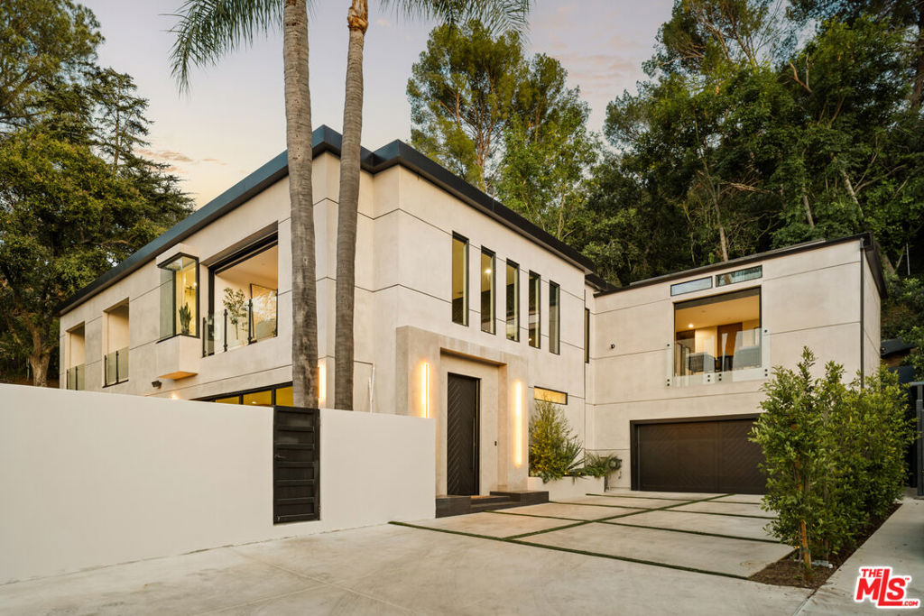 3208 Oakley Drive