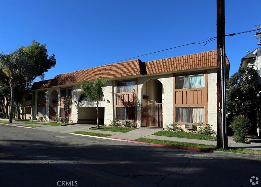 Photo of 1416 N Spurgeon Street, Santa Ana, CA 92701 (MLS # OC26051314)