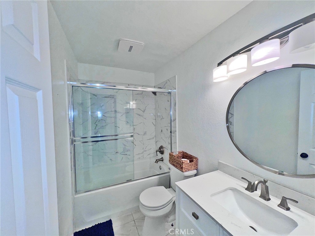 Regal Park Condos ATT (294) - Residential