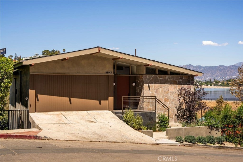 1847 Fanning Street