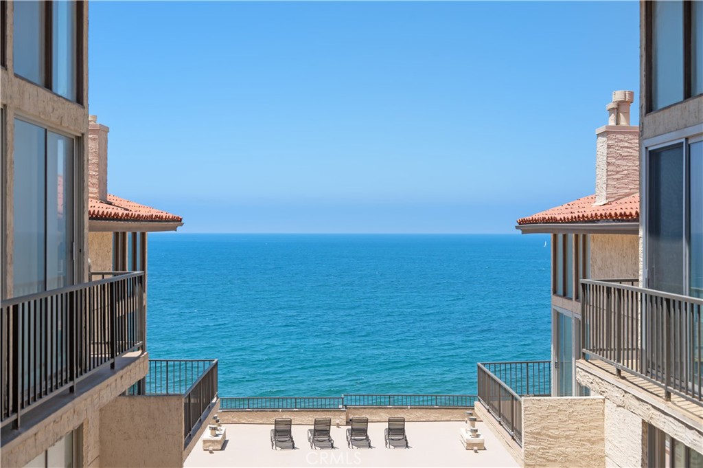 Welcome to your serene seaside retreat—this beautifully remodeled, high-floor condo on The Esplanade offers a perfect blend of comfort, style, and oceanfront living. Located on the 5th floor, enjoy a private west-facing balcony with head-on views of the Pacific, perfect for morning coffee or a sunset glass of wine.
Inside, this single-level home features an open layout with new carpet throughout, lending warmth and a clean, inviting feel. The living and dining areas flow seamlessly to the balcony, with natural light and ocean breezes enhancing the coastal ambiance.
The remodeled kitchen is outfitted with updated cabinetry, new countertops, and stainless steel appliances, offering both function and contemporary style. Both bathrooms have also been tastefully updated with modern finishes and clean lines, creating a cohesive, polished look throughout.
The spacious primary suite includes dual closets and an ensuite bath, while the second bedroom offers flexibility as a guest room, office, or personal sanctuary. Additional features include in-unit laundry, ample storage, and two side-by-side parking spaces in a secure garage.
This well-maintained building offers direct, secure beach access, bike storage, and a shared ocean-view terrace—perfect for relaxing just steps from the sand. Located close to the Redondo Beach Farmers Market, Pier, parks, local dining, and the shops of Riviera Village.
To live, live by the sea.