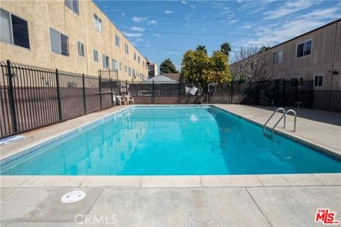 Photo of 719 N Eucalyptus Avenue #17A, Inglewood, CA 90302 (MLS # 26757459)