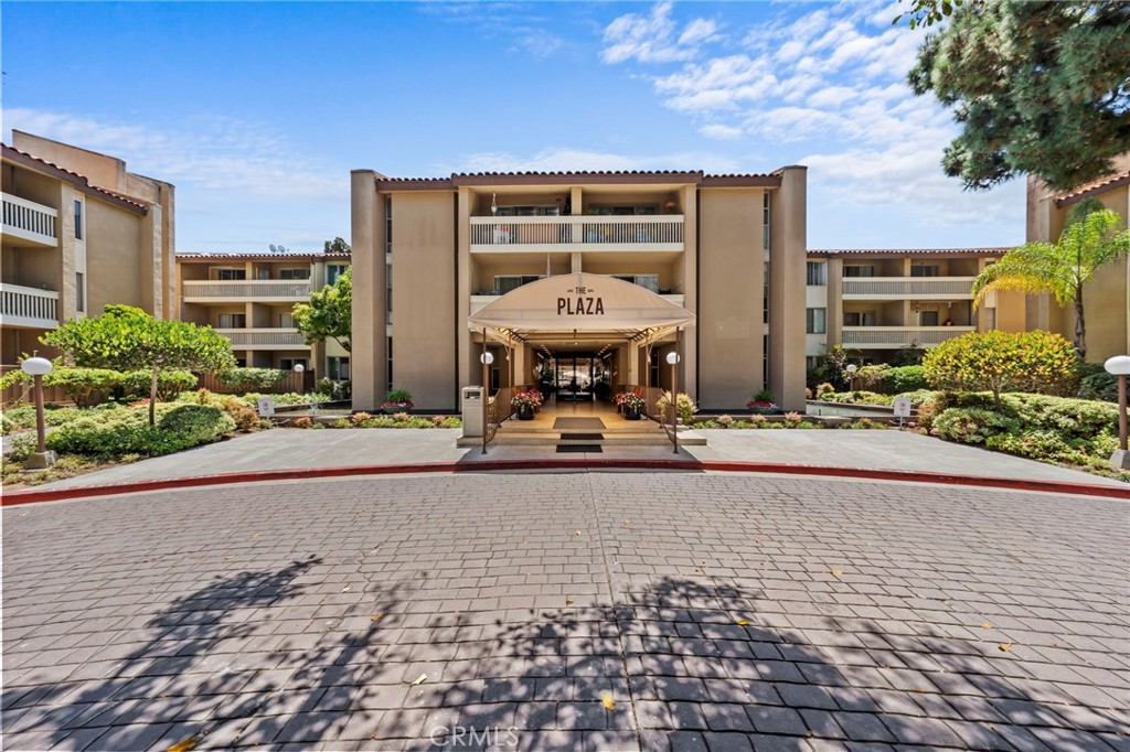Pacific Beach - Residential