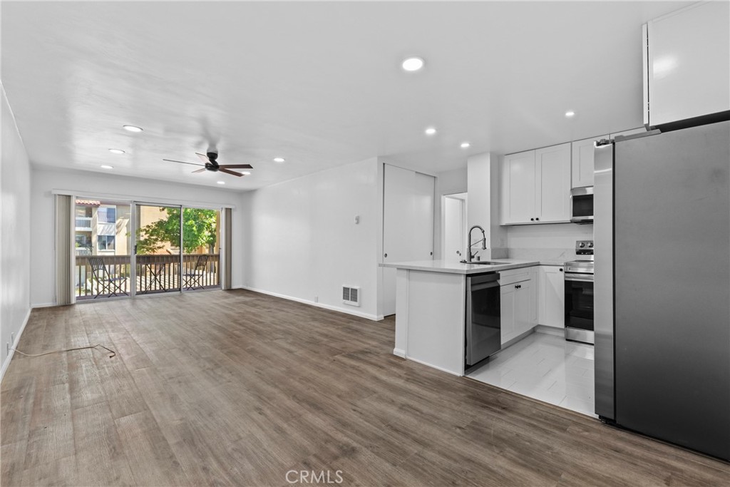 Pacific Beach - Residential