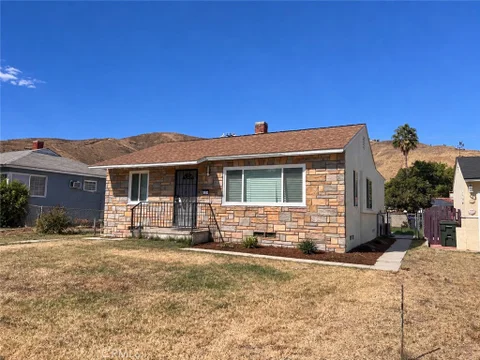 MLS: IV26217907