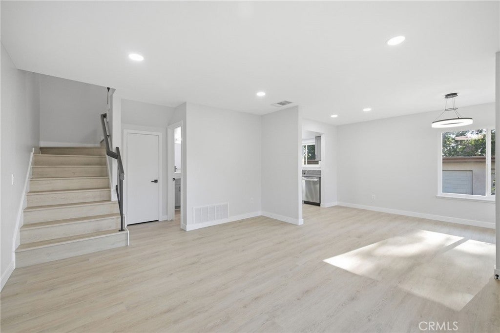 2351 Sutter Way 242