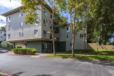 928 Peninsula Avenue Unit 303, San Mateo, CA 94401 - MLS#: ML82020243