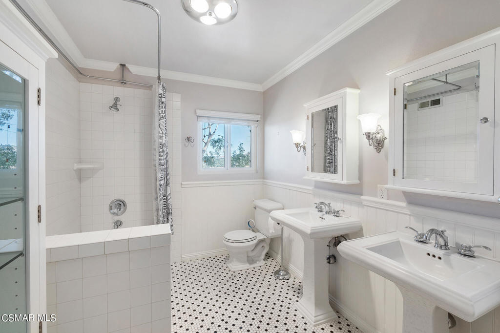 Rolling Oaks-525 - 525 - Residential Lease