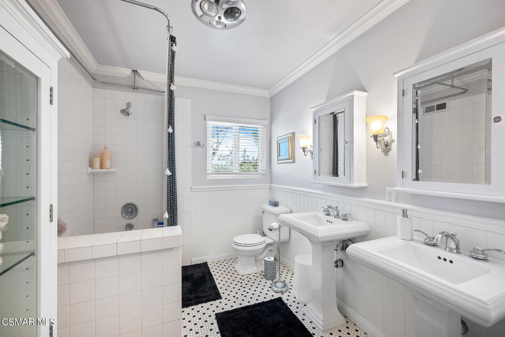 Rolling Oaks-525 - 525 - Residential Lease