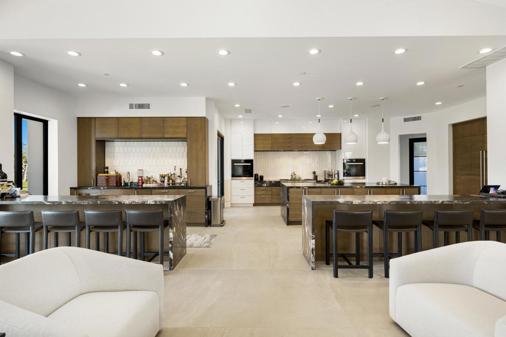 The Hideaway - Residential