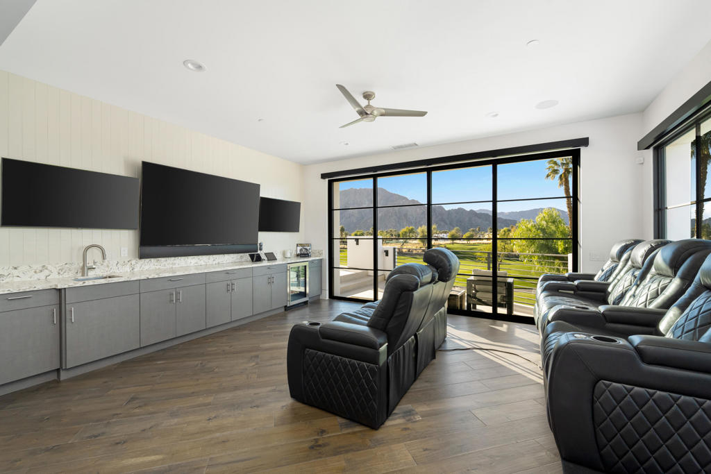 The Hideaway - Residential