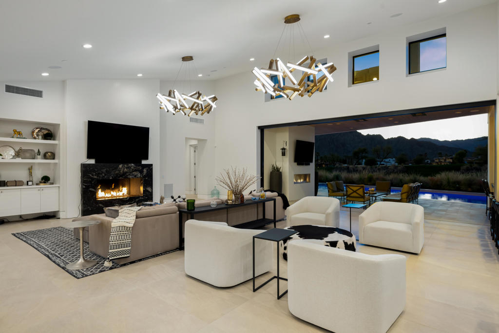 The Hideaway - Residential