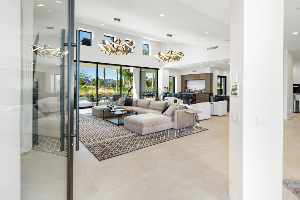 The Hideaway - Residential