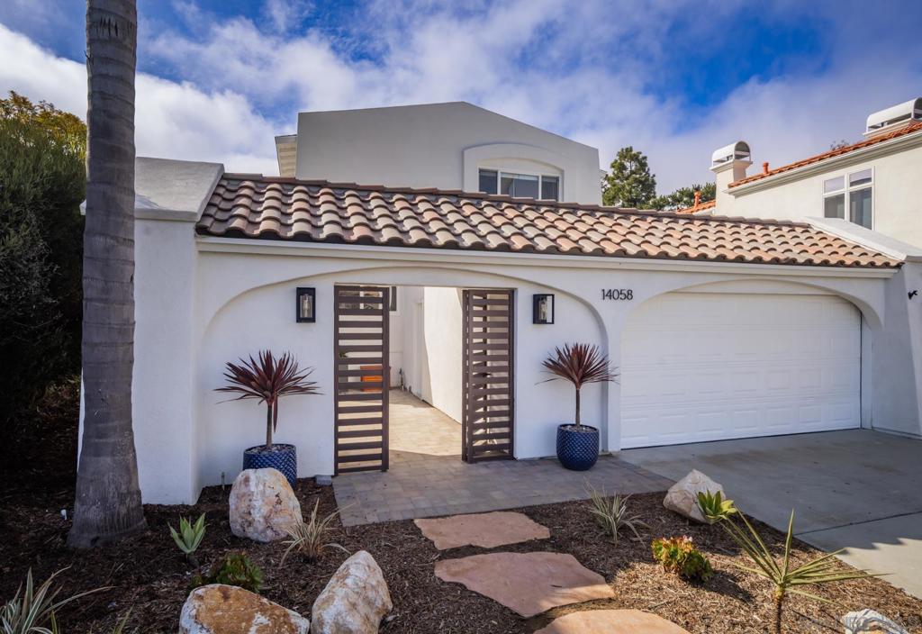 Del Mar - Residential