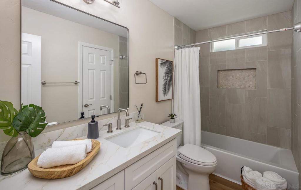 Del Mar - Residential