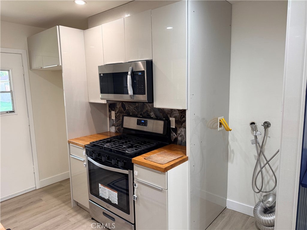 440 E 234th Walk