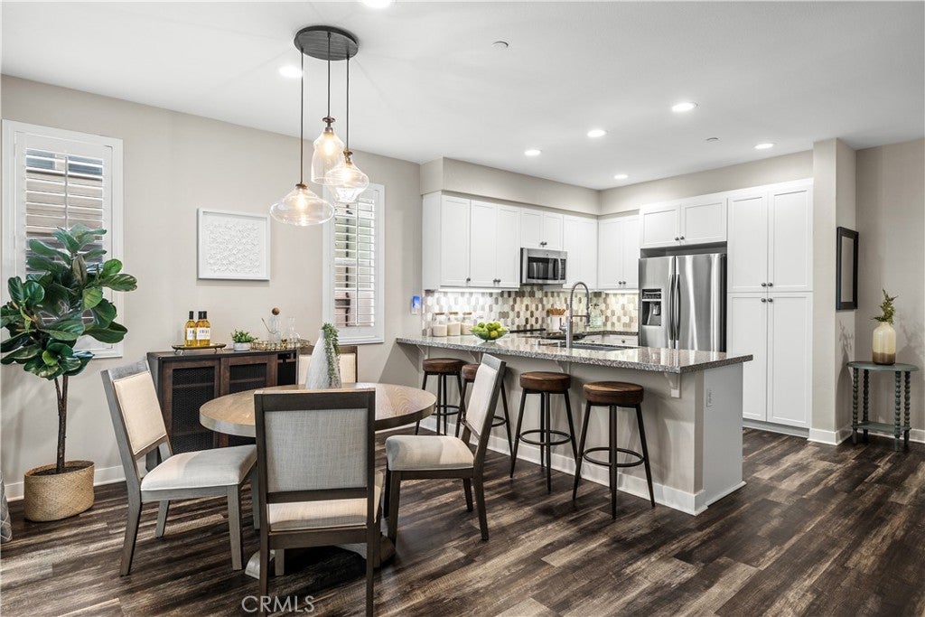 619 West Foothill Boulevard 50